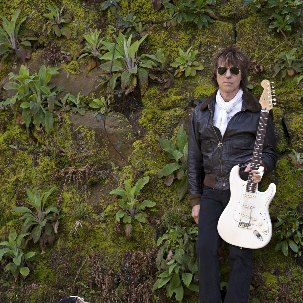 Jeff Beck - Photo by Ross Halfin