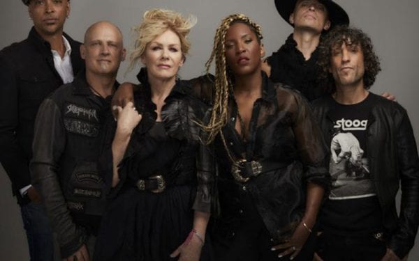 Roadcase Royale features Nancy Wilson of Heart and Liv Warfield
