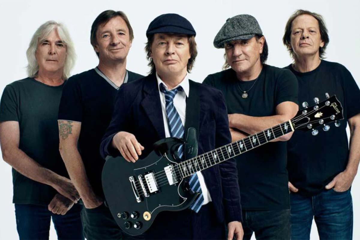 AC/DC in 2020