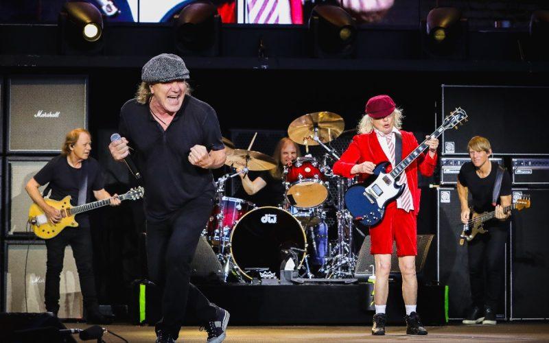 AC/DC on tour